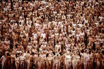 616246-spencer-tunick